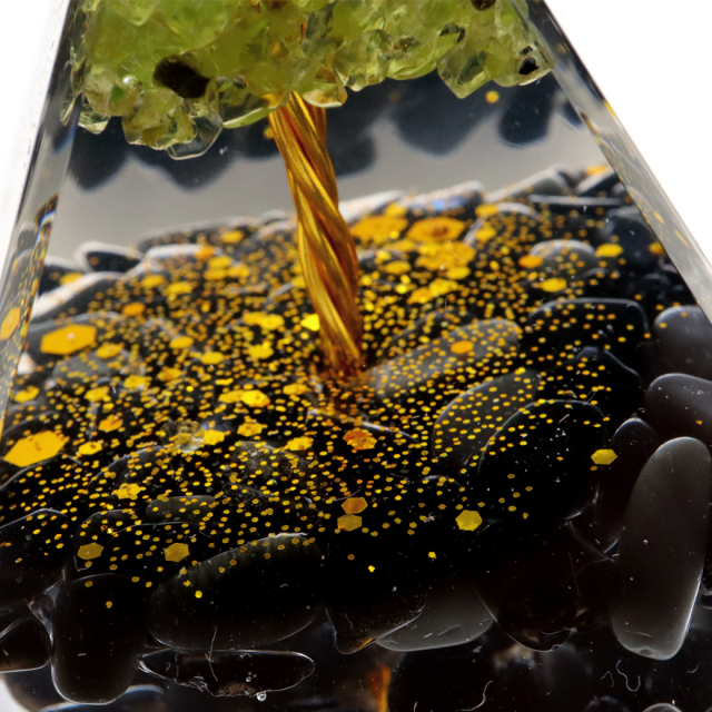 オルゴナイト ピラミッド 招財樹 天然石 さざれ オブシディアン ペリドット 幅 約5cm orgonite pyramid  置物