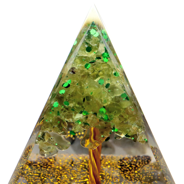 オルゴナイト ピラミッド 招財樹 天然石 さざれ ラブラドライト ペリドット 幅 約5cm orgonite pyramid  置物