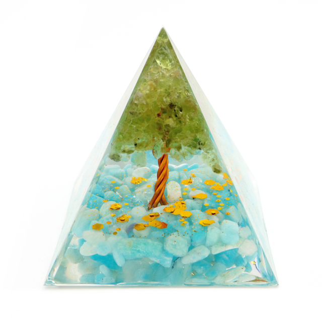 オルゴナイト ピラミッド 招財樹 天然石 さざれ アマゾナイト ペリドット 幅 約5cm orgonite pyramid  置物