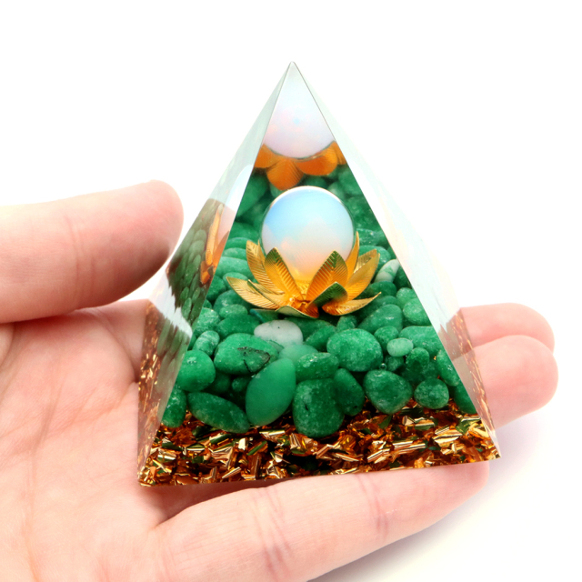 オルゴナイト ピラミッド 蓮の花 orgonite pyramid  置物 天然石 パワーストーン 浄化
