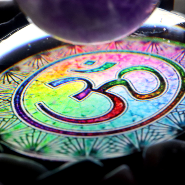 オルゴナイト ピラミッド 幾何学模様 オブシディアン さざれ