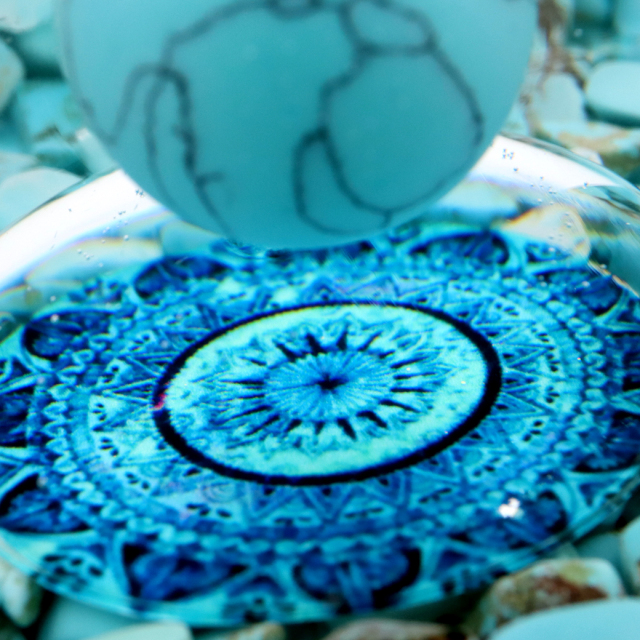 オルゴナイト ピラミッド ターコイズ トルコ石 さざれ 丸玉 orgonite pyramid  置物 天然石 パワーストーン 浄化