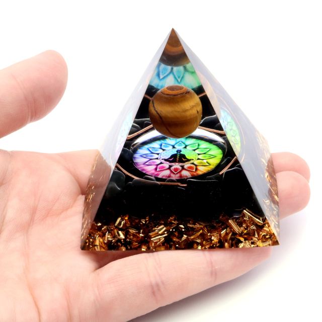オルゴナイト ピラミッド チャクラ オブシディアン さざれ タイガーアイ 丸玉入り orgonite pyramid  置物 天然石 パワーストーン 浄化