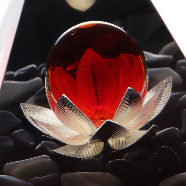 オルゴナイト ピラミッド オブシディアン さざれ 黒曜石 蓮の花 orgonite pyramid  置物 天然石 パワーストーン 浄化