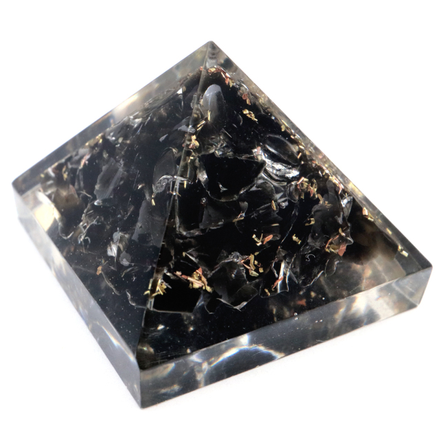 モリオン使用 オルゴナイト ピラミッド 黒水晶 大人気 スピリチュアルグッズ 幅約30mm前後 コイル無し