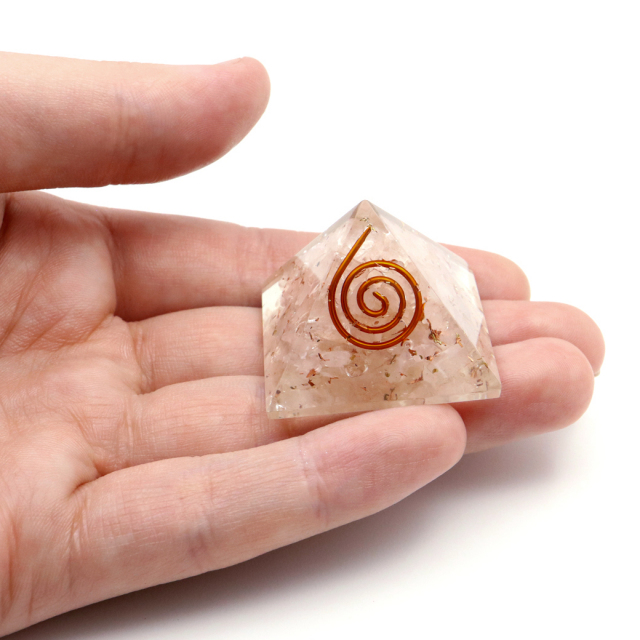 ローズクォーツ使用 オルゴナイト ピラミッド 大人気 スピリチュアルグッズ 幅約30mm前後