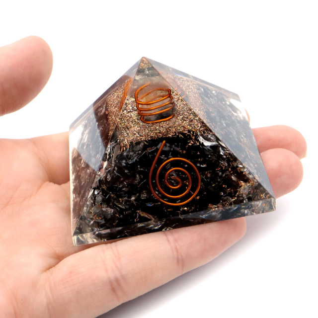 モリオン使用 水晶単結晶入り オルゴナイト ピラミッド 黒水晶 大人気 スピリチュアルグッズ 幅約55mm前後