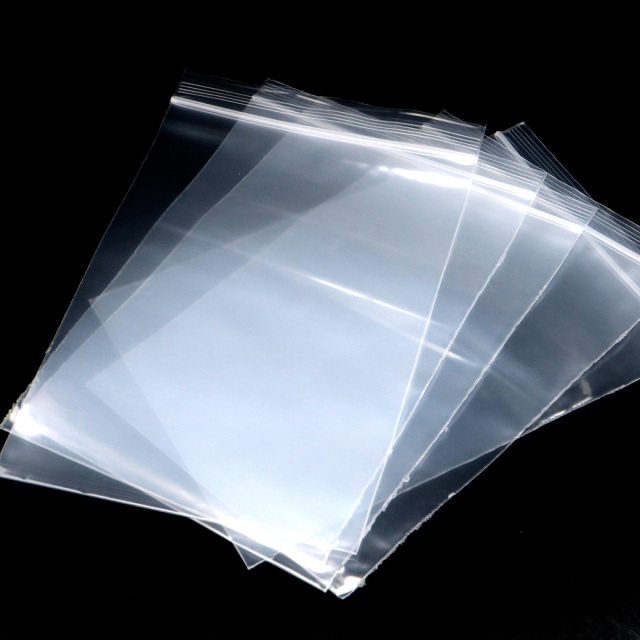 チャック付きポリ袋 150 x 120mm 100枚入り ジップ式 業務用 厚手 透明 ビニール袋 包装 マスク入れ マスクケース 持ち運び 携帯