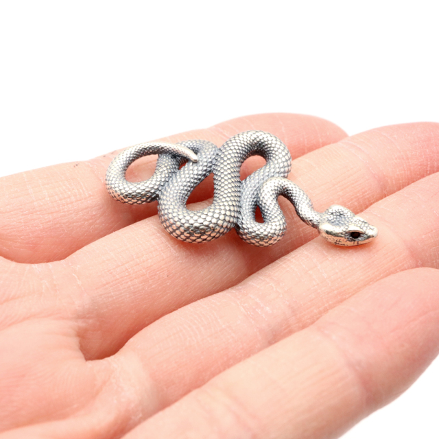 スネーク ペンダント ネックレス SILVER925 ペンダント トップ 金属アレルギー対応 へび 蛇 爬虫類 おしゃれ かっこいい