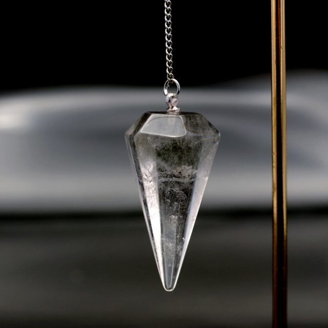 ペンデュラム 水晶 クリスタルクォーツ ダウジング 天然石 ヒーリング フーチ 振り子 4月 誕生石 パワーストーン Crystal
