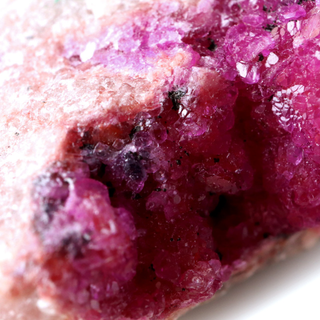 ロードライト ガーネット 原石 69g 1点もの マダガスカル産 柘榴石 置き物 鉱石 コレクター 天然石 1月 誕生石 母の日