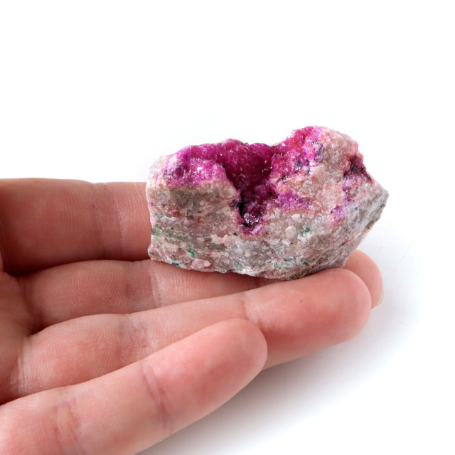 ロードライト ガーネット 原石 69g 1点もの マダガスカル産 柘榴石 置き物 鉱石 コレクター 天然石 1月 誕生石 母の日