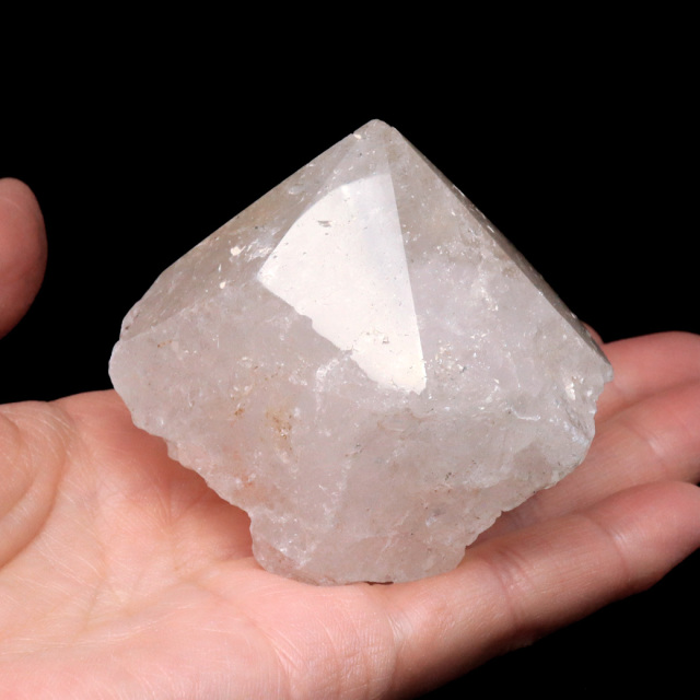 水晶 ポイント 底切り ロッククリスタル 原石 ブラジル産 天然石 1点物 パワーストーン 浄化 ヒーリング 置き物 4月 誕生石