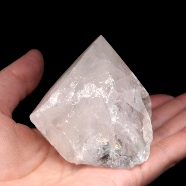 水晶 ポイント 底切り ロッククリスタル 原石 ブラジル産 天然石 1点物 パワーストーン 浄化 ヒーリング 置き物 4月 誕生石