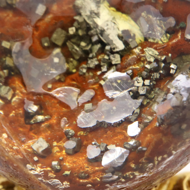 パイライト イン ガーデンクォーツ 丸玉 台座付き 庭園水晶 黄鉄鉱 天然石 Pyrite 1点もの