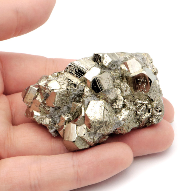 パイライト 天然石　プレート Amazon | [hinryo] g3-3311E パイライト 黄鉄鉱 8mm ブレスレット 内径