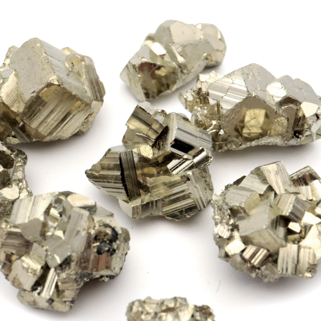 パイライト 原石 AAA ペルー産 1点もの 黄鉄鉱 pyrite パワーストーン 天然石