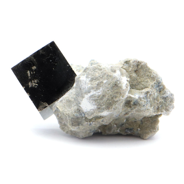 パイライト 原石 母岩付き スペイン ナバフン産 キュービック 結晶 1点もの 黄鉄鉱 pyrite パワーストーン 天然石