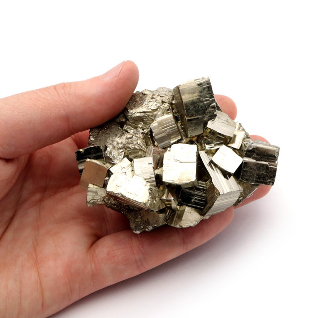 パイライト 原石 AAA ペルー産 1点もの 黄鉄鉱 pyrite パワーストーン 天然石