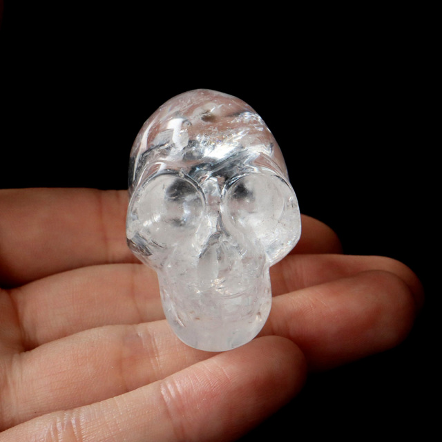 クリスタル スカル 天然水晶 虹入り 骸骨 置物 アイリスクォーツ