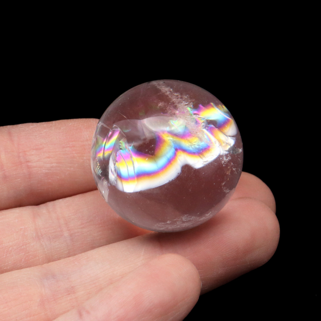 アイリスクォーツ 丸玉 水晶 虹入り AA 天然 台座付き レインボー パワーストーン 天然石 1点もの 置き物 玉 球 本物 風水