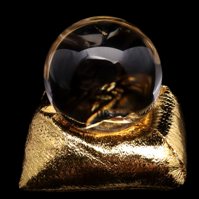 アイリスクォーツ 丸玉 水晶 虹入り AAA 天然 直径約50mm 座布団付き レインボー パワーストーン 天然石