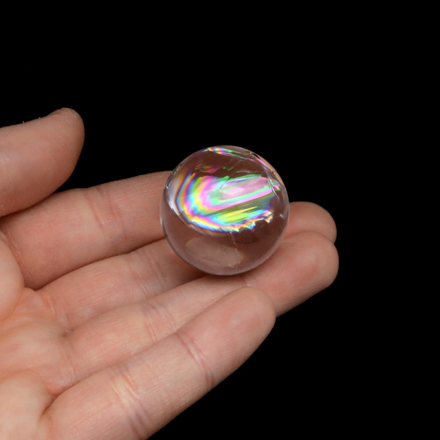 アイリスクォーツ 丸玉 水晶 虹入り AA 天然台座付き レインボー パワーストーン 天然石 1点もの 置き物 玉 球 本物 風水 グッズ 占い