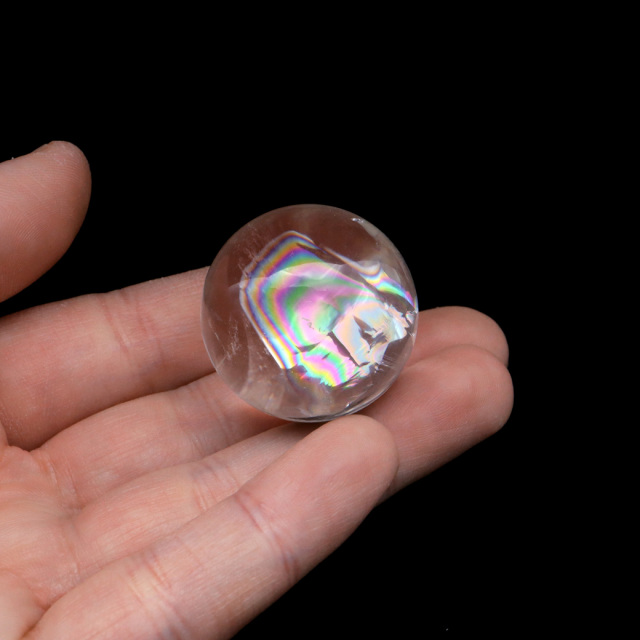 アイリスクォーツ 丸玉 水晶 虹入り AA 天然台座付き レインボー パワーストーン 天然石 1点もの 置き物 玉 球 本物 風水 グッズ 占い