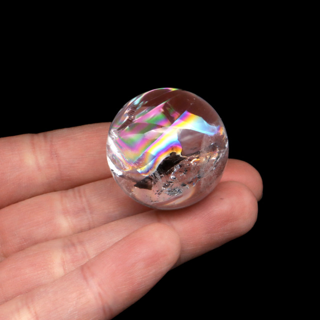 アイリスクォーツ 丸玉 水晶 虹入り AA 天然台座付き レインボー パワーストーン 天然石 1点もの 置き物 玉 球 本物 風水 グッズ 占い
