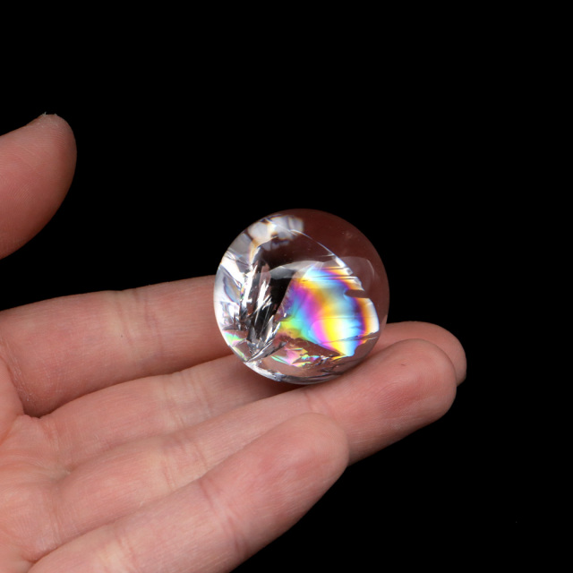 アイリスクォーツ 丸玉 水晶 虹入り AA 天然台座付き レインボー パワーストーン 天然石 1点もの 置き物 玉 球 本物 風水 グッズ 占い