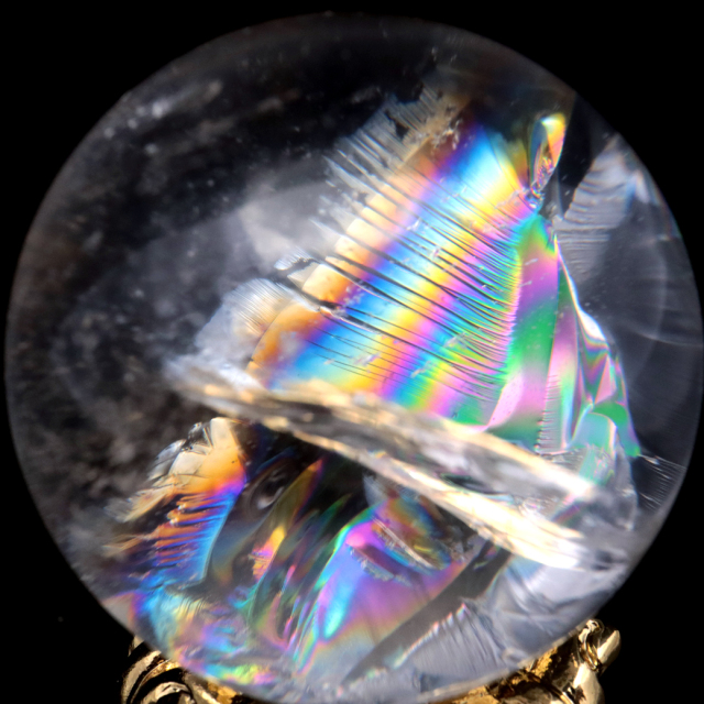 アイリスクォーツ 丸玉 水晶 虹入り 天然 台座付き レインボー パワーストーン 天然石 1点もの クリスタル 七色 置き物