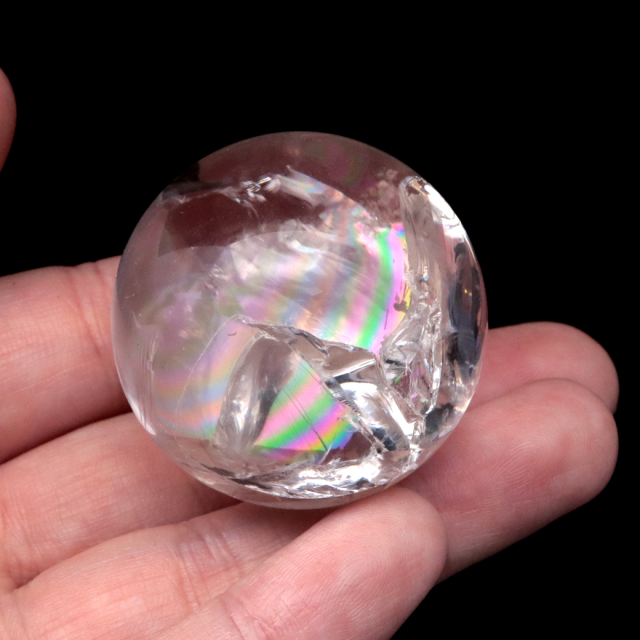アイリスクォーツ 丸玉 水晶 虹入り 天然 台座付き レインボー パワーストーン 天然石 1点もの クリスタル 七色 置き物