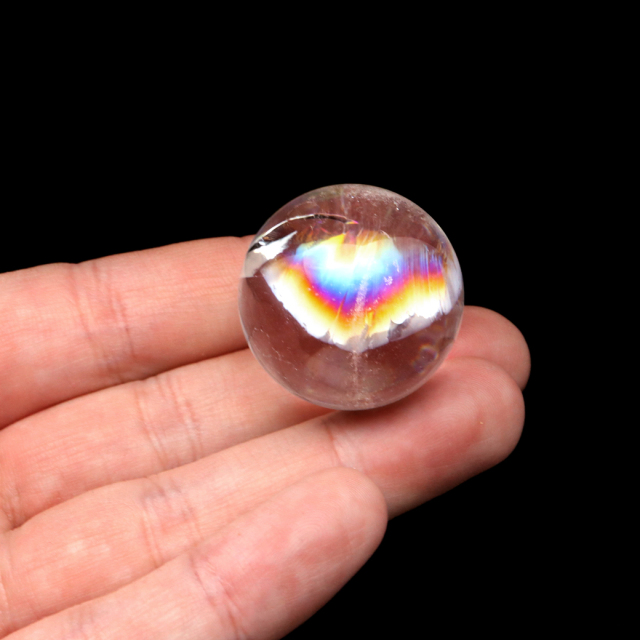 アイリスクォーツ 丸玉 水晶 虹入り AA 天然 台座付き レインボー パワーストーン 天然石 1点もの 置き物 玉 球 本物 風水 グッズ 占い