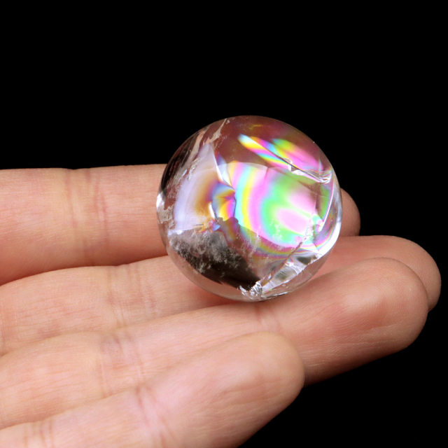 アイリスクォーツ 丸玉 水晶 虹入り AA 天然 台座付き レインボー パワーストーン 天然石 1点もの 置き物 玉 球 本物 風水 グッズ 占い