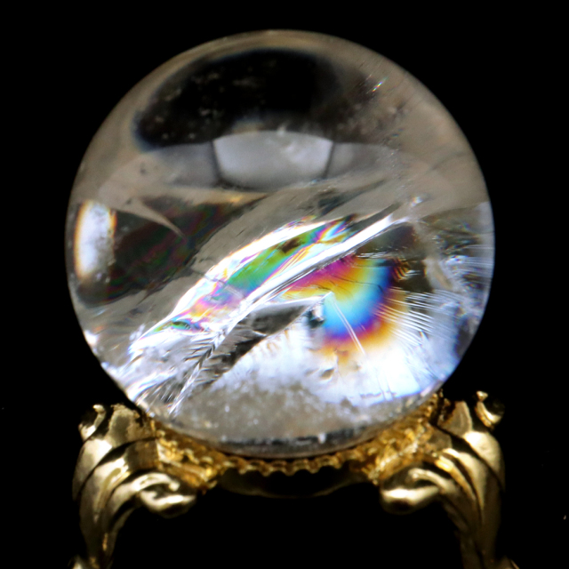 アイリスクォーツ 丸玉 水晶 虹入り AA 天然 台座付き レインボー パワーストーン 天然石 1点もの 置き物
