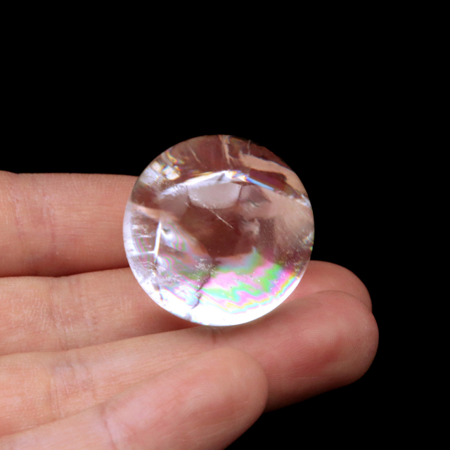 アイリスクォーツ 丸玉 水晶 虹入り AA 天然 台座付き レインボー パワーストーン 天然石 1点もの 置き物
