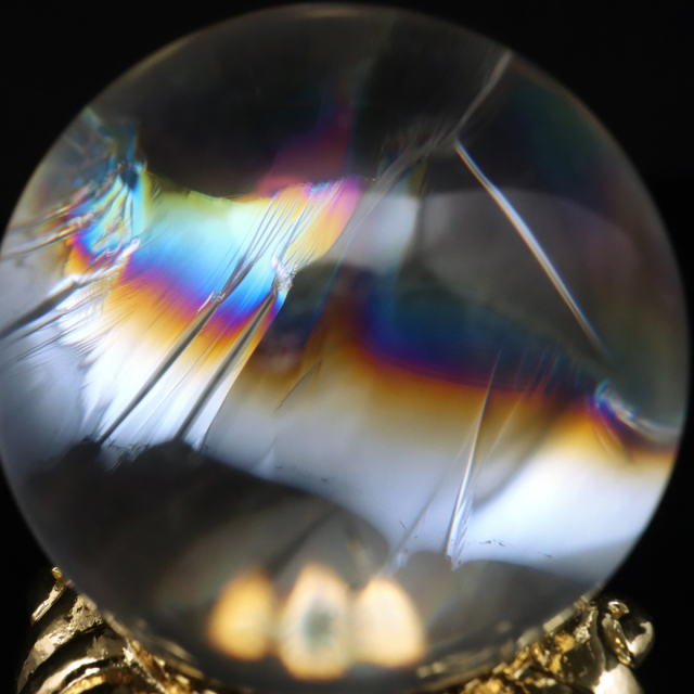 アイリスクォーツ 丸玉 水晶 虹入り AA 天然 台座付き レインボー パワーストーン 天然石 1点もの 置き物