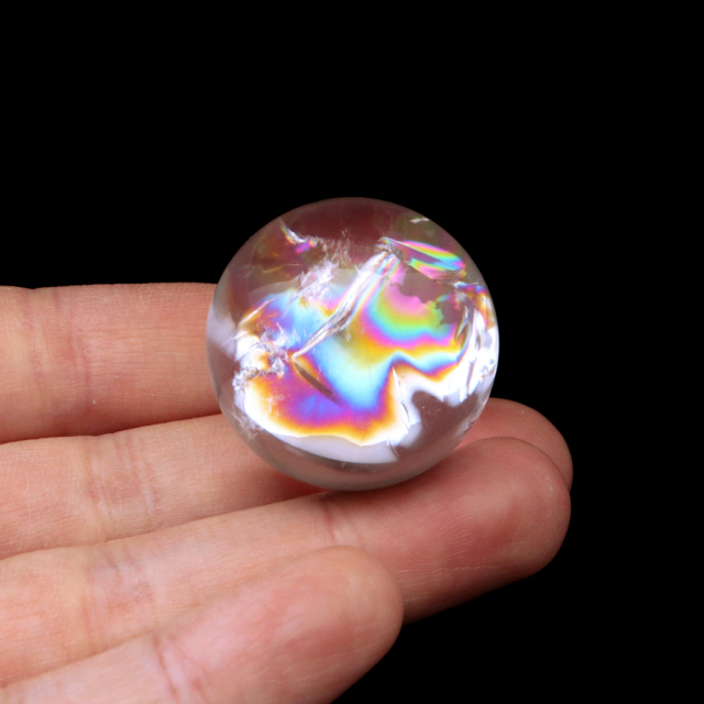 アイリスクォーツ 丸玉 水晶 虹入り AA 天然 台座付き レインボー パワーストーン 天然石 1点もの 置き物 玉 球 本物 風水 グッズ 占い