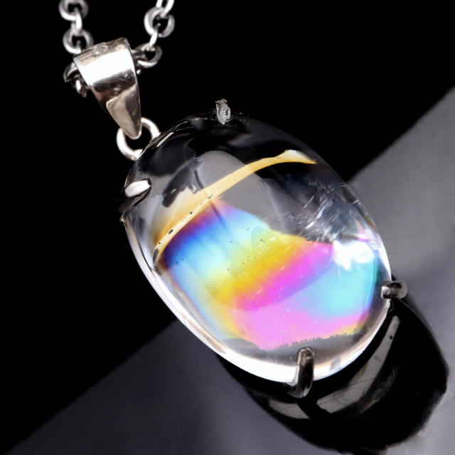 アイリスクォーツ 虹入り 水晶 ネックレス AAA 天然石 ペンダント高品質 Silver925 チェーン付き