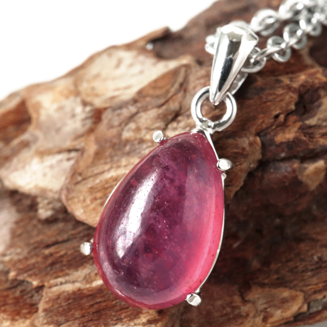 ルビー ペンダント 宝石質 SILVER925 しずく ドロップ ミャンマー産 天然石 1点物 Ruby 7月 誕生石