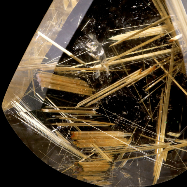 ゴールド ルチルクォーツ ルース 裸石 AAAAAA 金針 水晶 タイチンルチル 風水 金運 宝石質 天然石 パワーストーン 1点もの