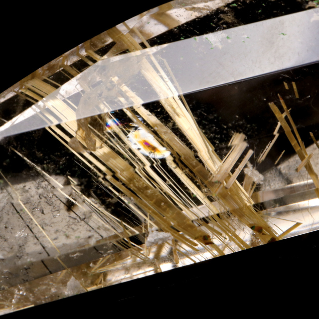 ゴールド ルチルクォーツ ルース 裸石 AAAAAA 金針 水晶 タイチンルチル 風水 金運 宝石質 天然石 パワーストーン 1点もの