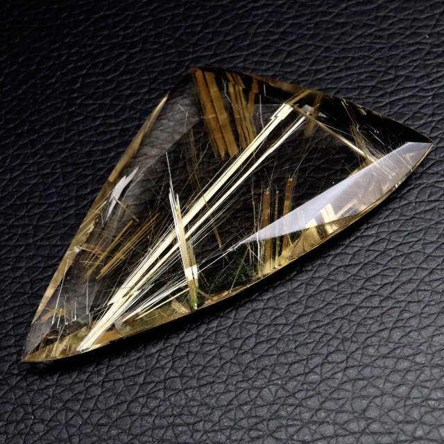 ゴールド ルチルクォーツ ルース 裸石 AAAAAA 金針 水晶 タイチンルチル 風水 金運 宝石質 天然石 パワーストーン 1点もの