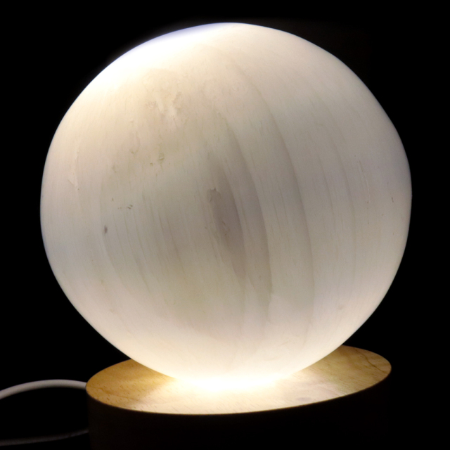 セレナイト 丸玉 LEDライト 台座付き 大玉 直径約11cm モロッコ産 キャッツアイセレナイト 置き物 透石膏
