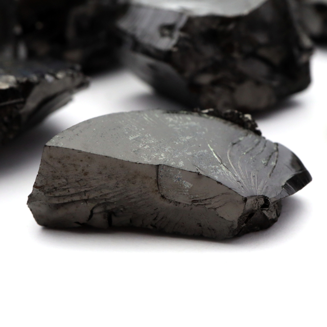 エリートシュンガイト 原石 ロシア カレリア共和国シュンガ 天然石 1点物 パワーストーン Shungite シュンガ石