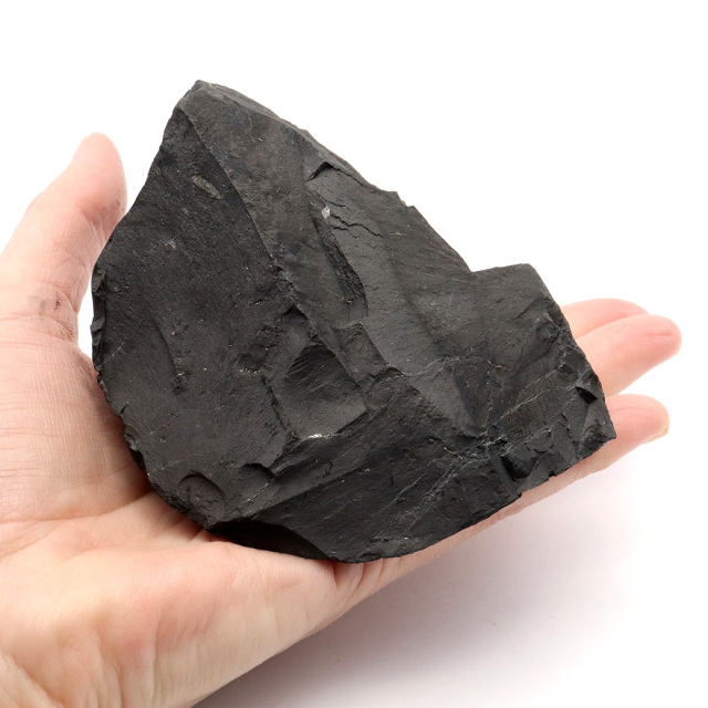 シュンガイト 原石 ロシア カレリア共和国シュンガ 天然石 1点物 パワーストーン Shungite シュンガ石