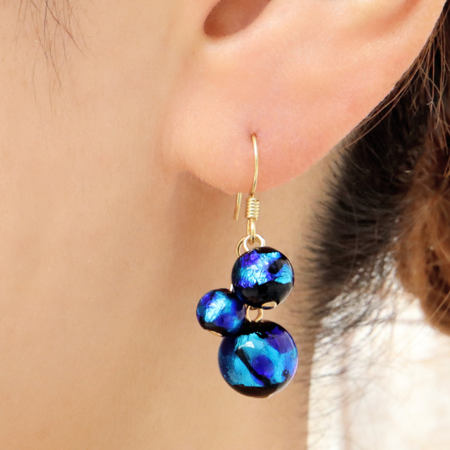 ホタルガラス ピアス 両耳用 ぶどう房型 ブルー 青色 とんぼ玉 沖縄 お土産 アクセサリー