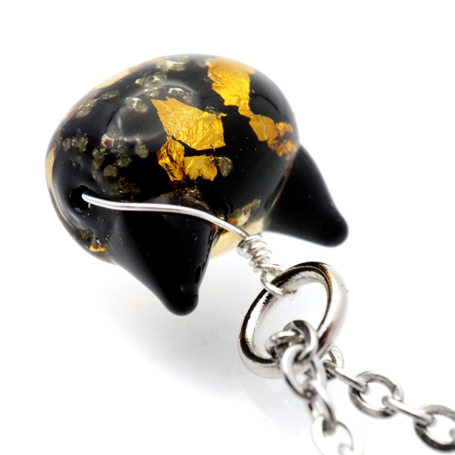 ホタルガラス ネックレス 猫 イエロー ゴールド かわいい ペンダント レディース 光る 蓄光 沖縄 お土産 おしゃれ とんぼ玉 ねこ ネコ