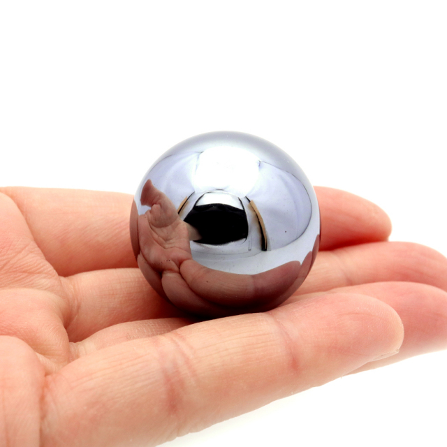 テラヘルツ鉱石 丸玉 直径 約30mm 台座付き 表面つやつや 鏡面仕上げ 高純度 お風呂などに沈めて使える 天然石 パワーストーン