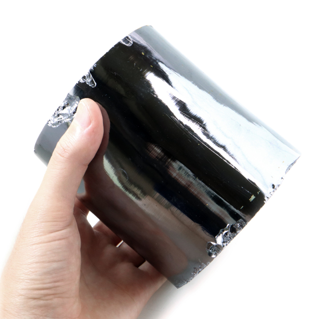 約2.3kg テラヘルツ鉱石 純度15N ラフ原石 円柱型 パワーストーン